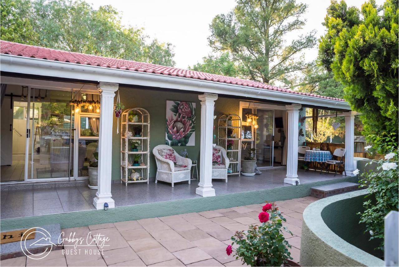 Gabbys Cottage Guesthouse Bloemfontein Exterior foto