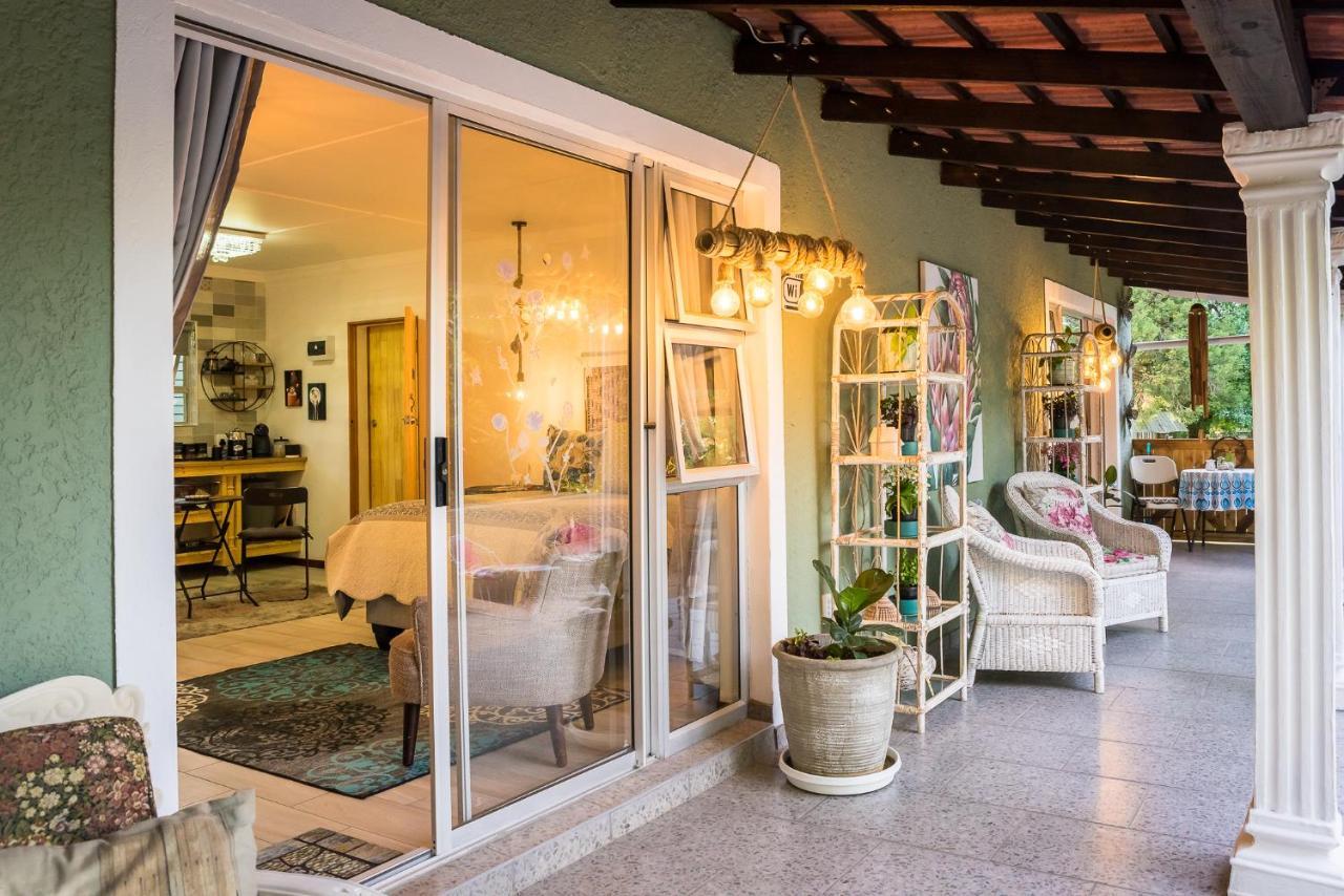 Gabbys Cottage Guesthouse Bloemfontein Exterior foto